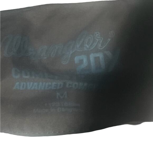 Wrangler, Medium, Blue/Maroon, Pearl Snap Western Shirt. M1 - Picture 2 of 13